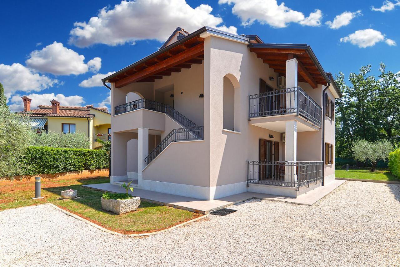 Apartments Marija 1089 Porec Bagian luar foto