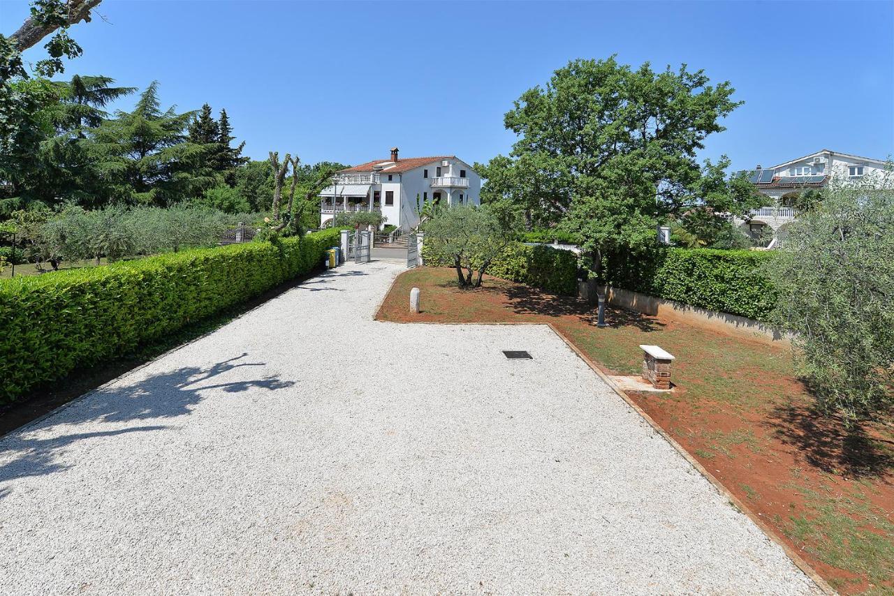 Apartments Marija 1089 Porec Bagian luar foto
