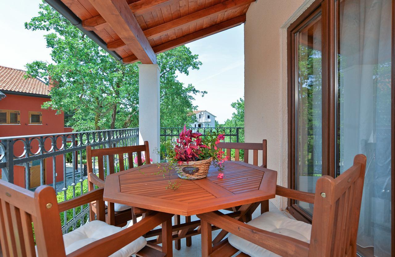 Apartments Marija 1089 Porec Bagian luar foto