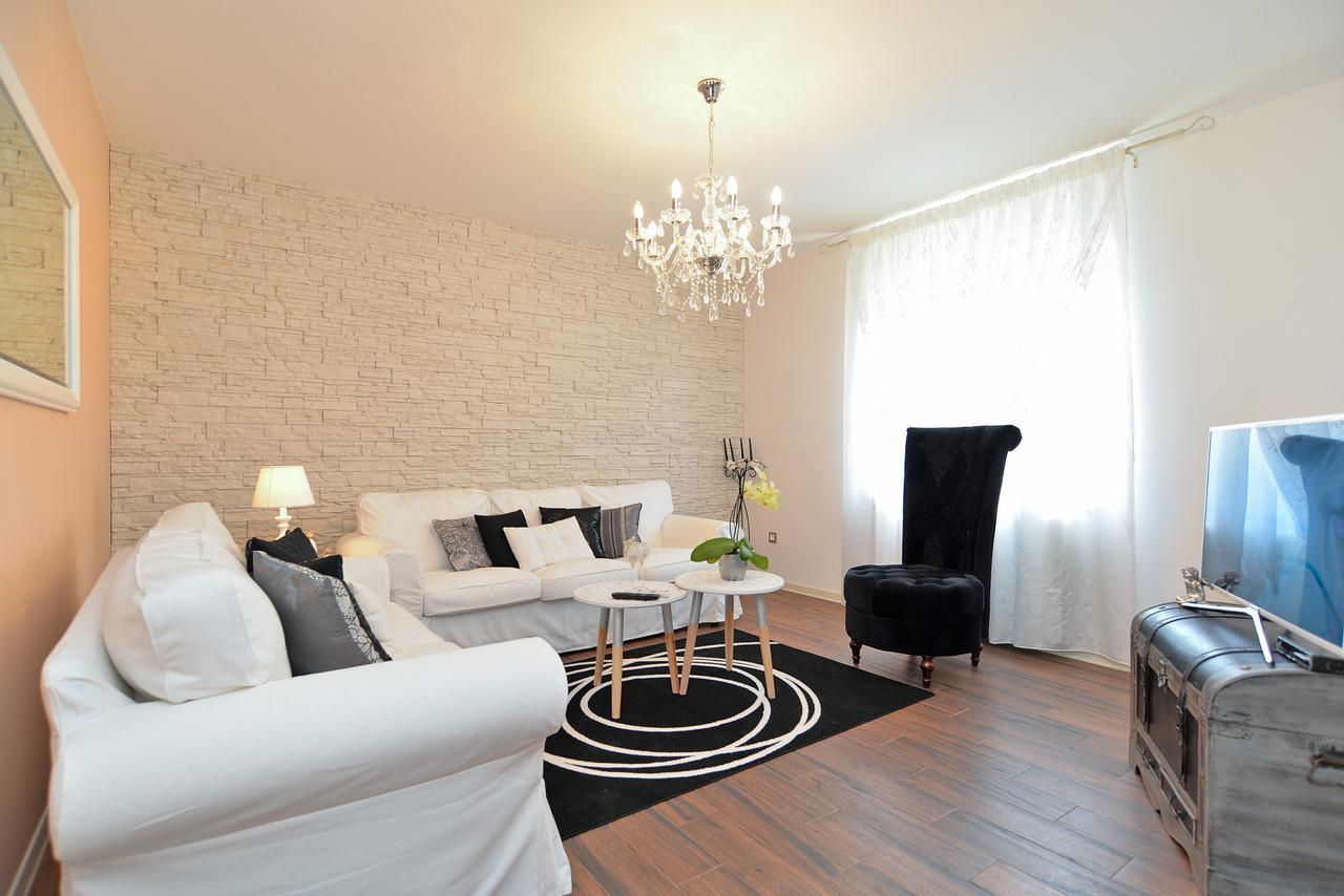 Apartments Marija 1089 Porec Bagian luar foto